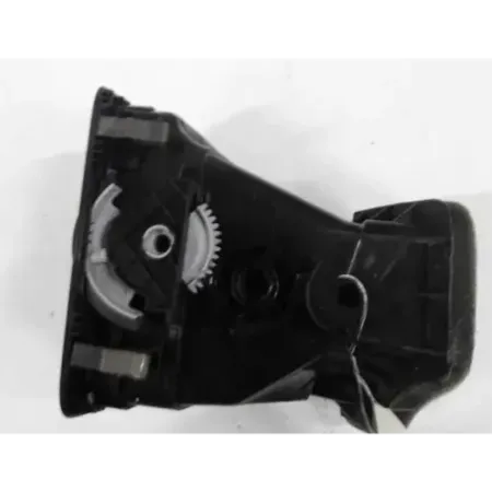 Grille aeration avant gauche