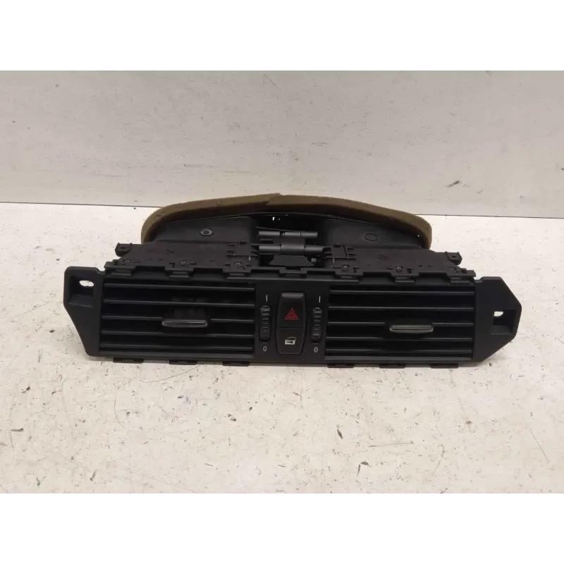 Grille aeration centrale avant bmw serie 5 e60/e61