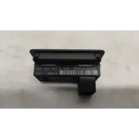 Bouton fermeture coffre arriere volkswagen t-roc