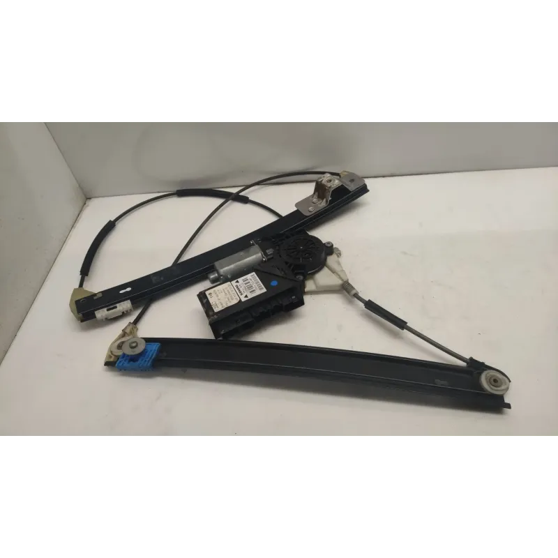 Mecanisme + moteur de leve-glace avant gauche audi a4 8e