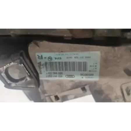 Phare droit audi a4 8e b6/b7