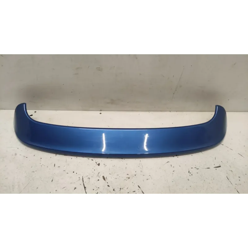 Becquet malle hayon coffre volkswagen golf 6