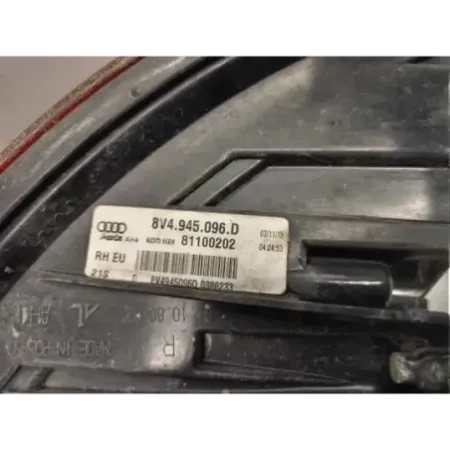 Feu arriere droit audi a3 8v