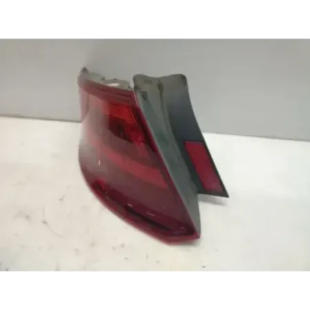 Feu arriere gauche audi a3 8v