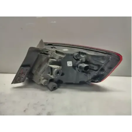 Feu arriere gauche audi a3 8v