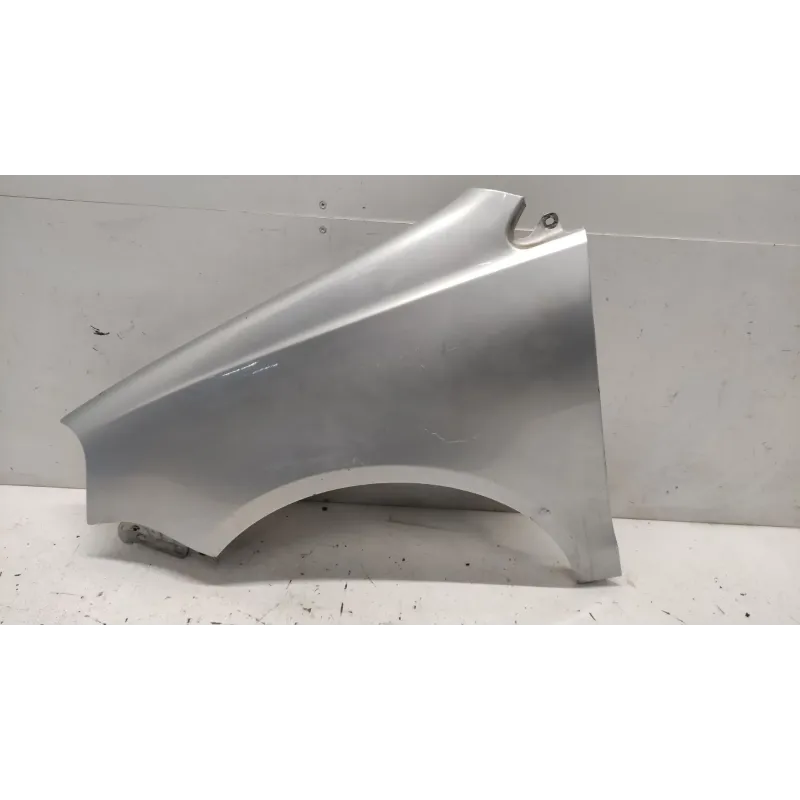 Aile avant gauche volkswagen polo 9n iv