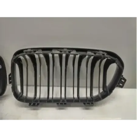 Calandre bmw serie 1 f20/f21