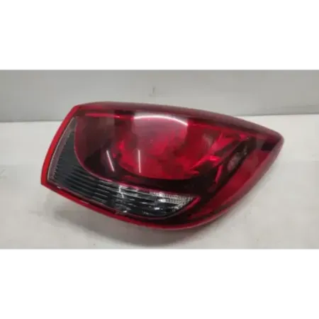 Feu arriere gauche skoda fabia mk2 5j