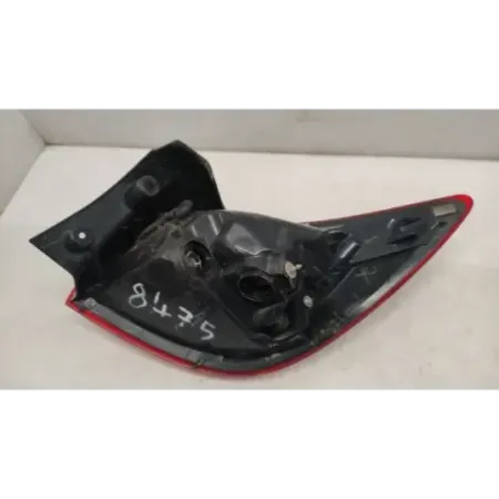 Feu arriere droit skoda fabia mk2 5j