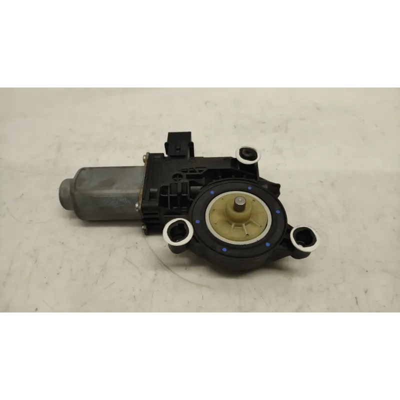 Moteur leve-glace avant droit skoda fabia mk2 5j