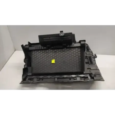 Boite a gants volkswagen golf 7