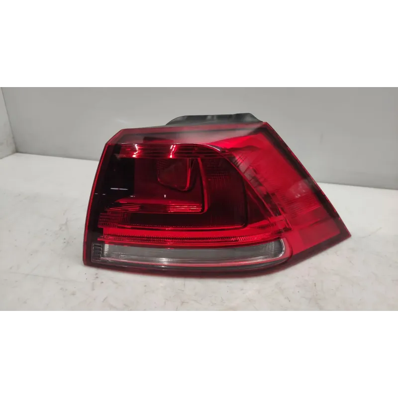 Feu arriere droit volkswagen golf 7