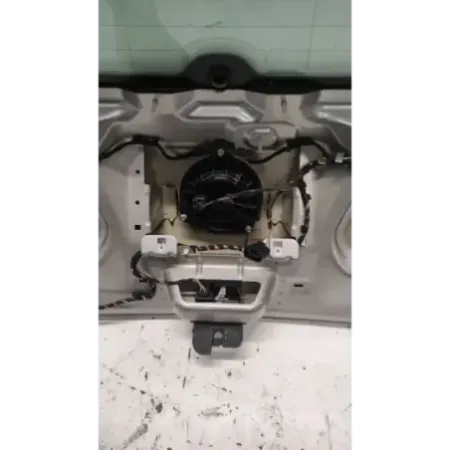 Malle / hayon / coffre volkswagen golf 7