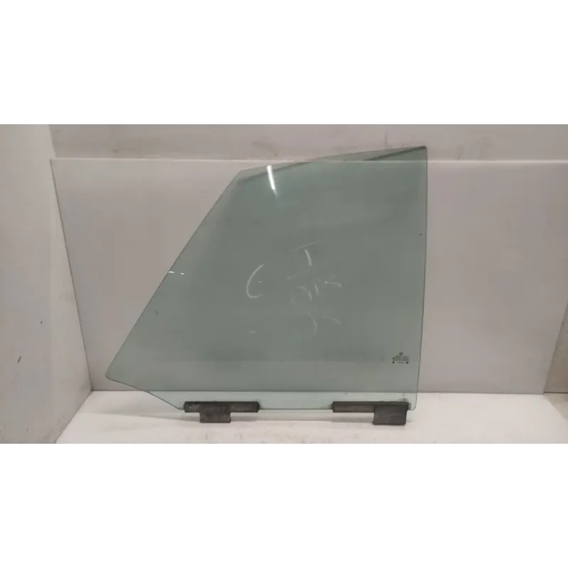 Glace custode droit volkswagen golf 1 i