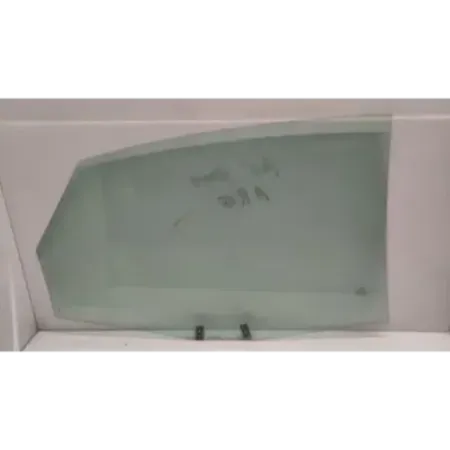 Glace porte arriere gauche audi a6 4b c5