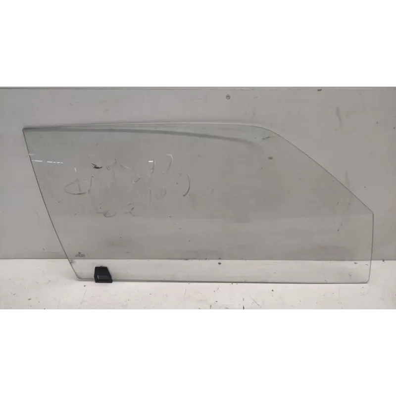 Glace porte avant droite volkswagen golf 3 iii