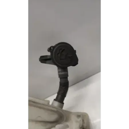 Reservoir lave-glace avant bmw serie 3 f30/f31