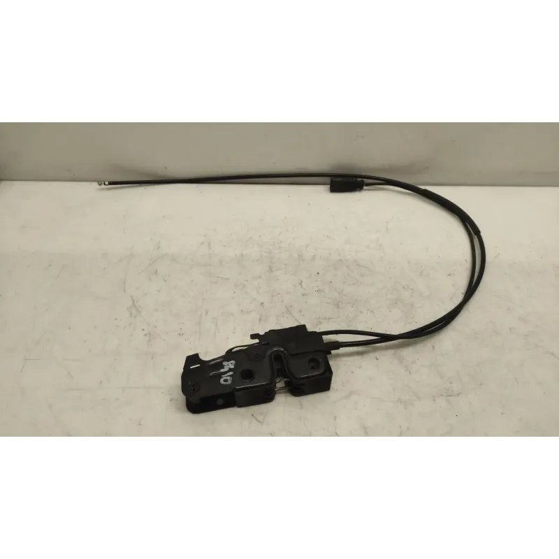 Serrure capot gauche audi a3 8p