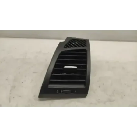 Grille aeration avant gauche bmw serie 1 e87/e81