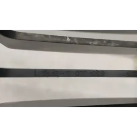 Calandre gauche bmw serie 1 e87/e81