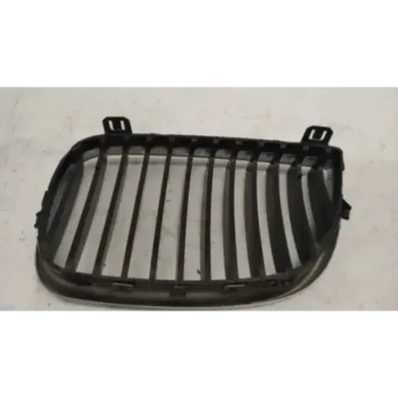 Calandre droit bmw serie 1 e87/e81