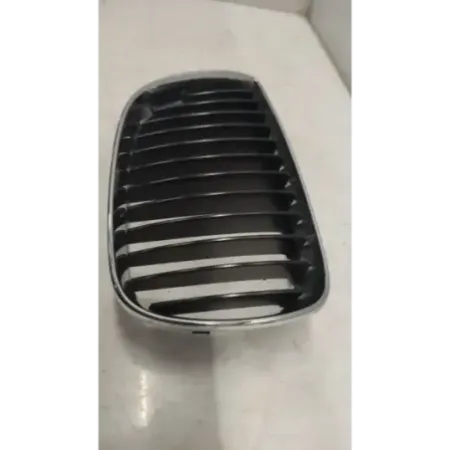 Calandre droit bmw serie 1 e87/e81