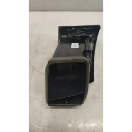 Grille aeration avant droite bmw serie 1 e87/e81