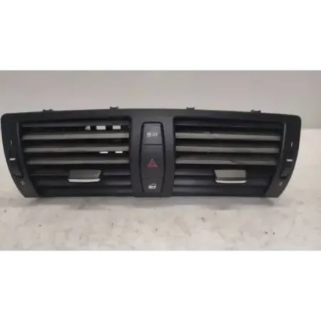 Grille aeration centrale avant bmw serie 1 e87/e81