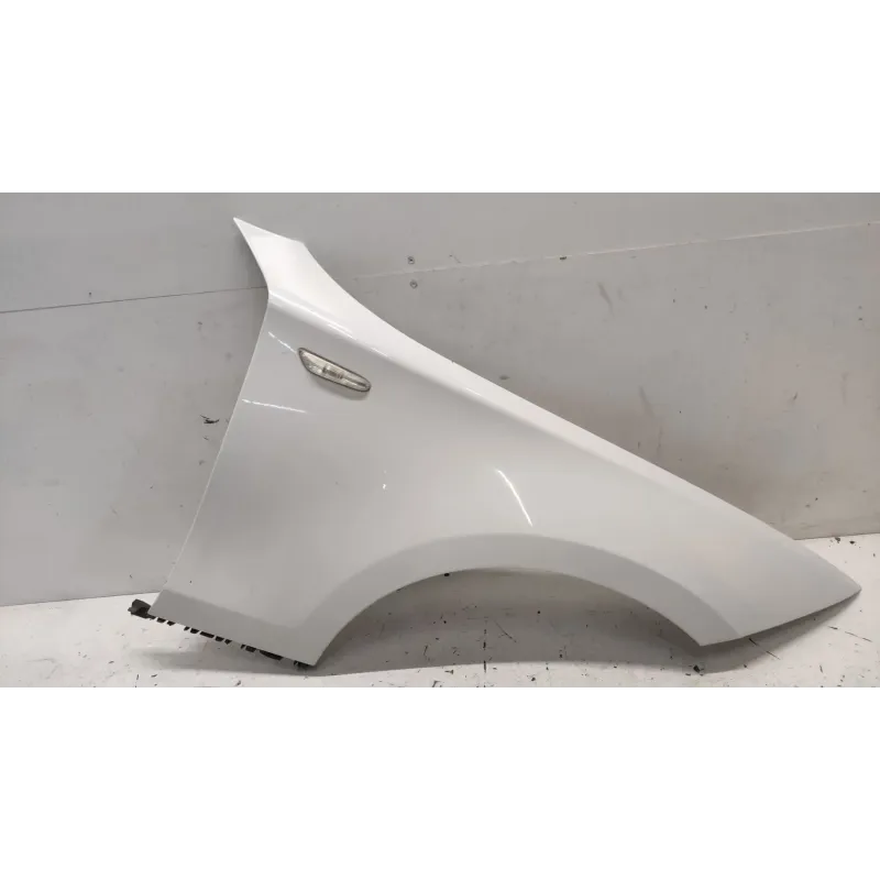 Aile avant droite bmw serie 1 e87/e81