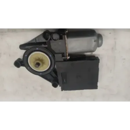 Moteur leve-glace avant droit volkswagen golf 5
