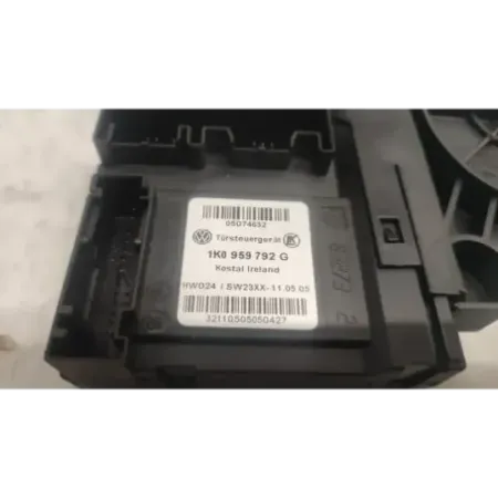 Moteur leve-glace avant droit volkswagen golf 5
