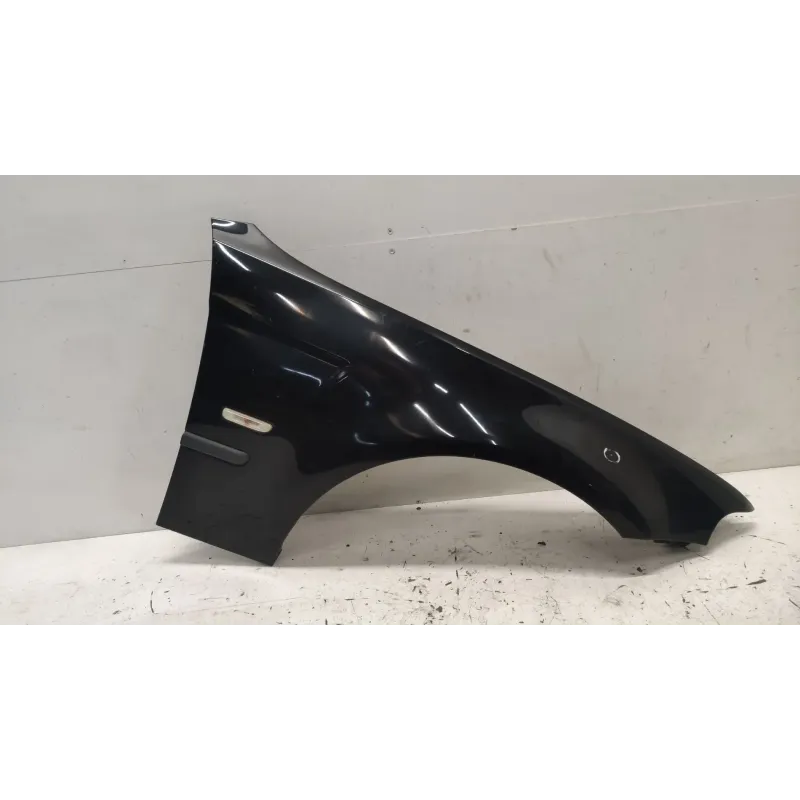Aile avant droite bmw serie 3 e46