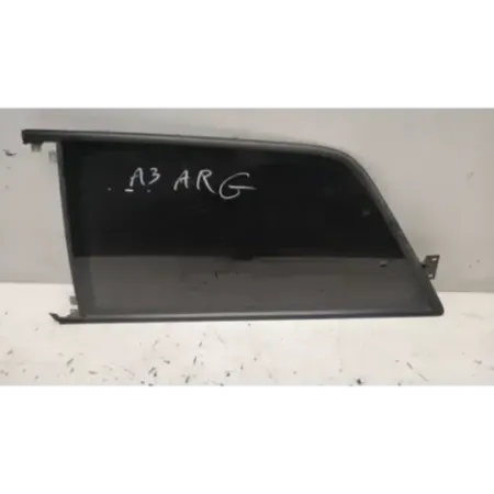 Glace custode gauche audi a3 8l