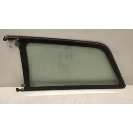 Glace custode droit audi a3 8l