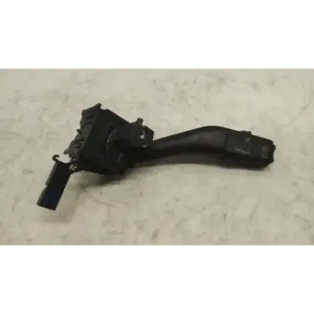 Commodo essuie glace volkswagen golf 5 v