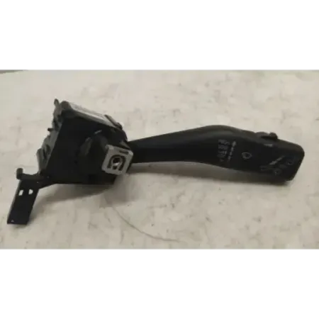 Commodo essuie glace volkswagen golf 5 v