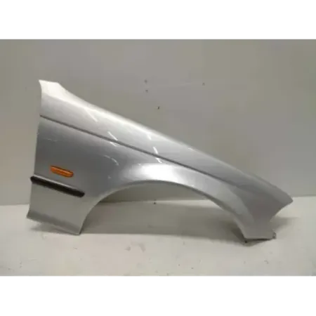 Aile avant droite bmw serie 3 e46