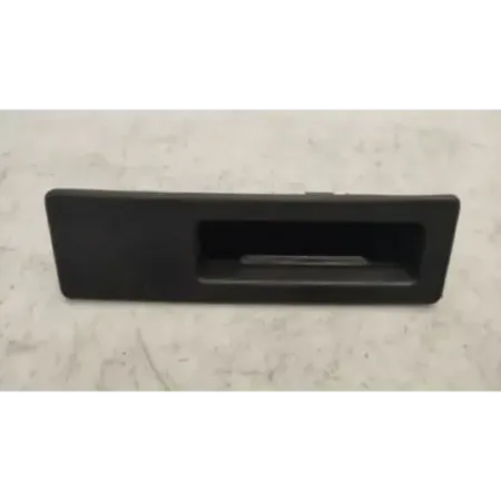 Bouton exterieur ouverture coffre arriere bmw serie 5 f10/f11