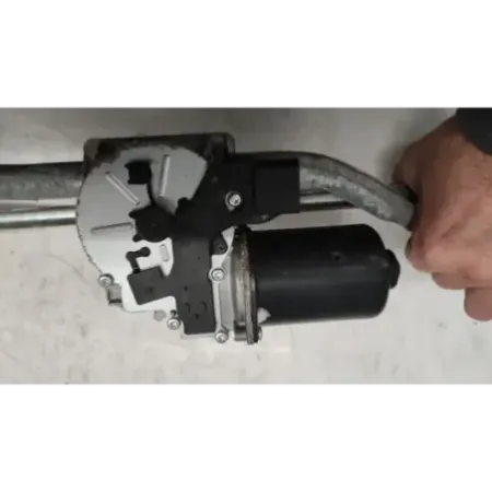 Mecanisme + moteur essuie-glace avant bmw serie 5 e60/e61