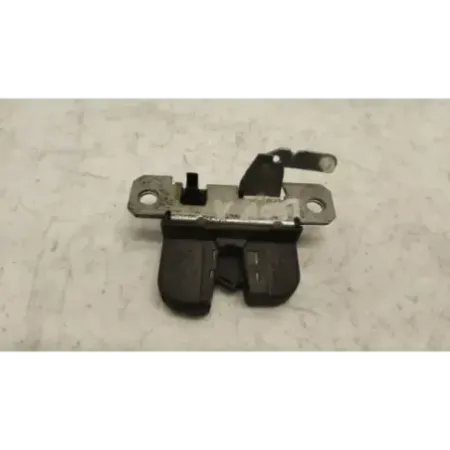 Serrure coffre arriere seat ibiza iii 6l