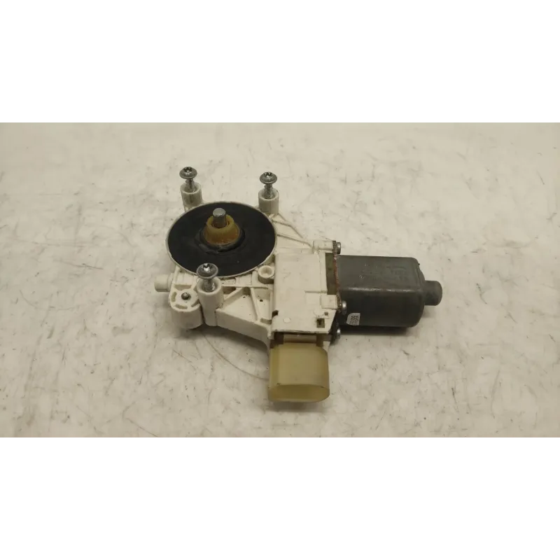 Moteur leve-glace avant gauche bmw serie 3 e90/e91