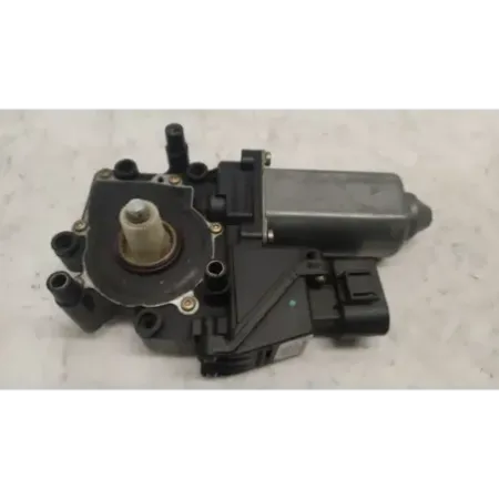 Moteur leve-glace avant gauche audi a4 8d b5