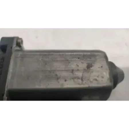 Moteur leve-glace avant gauche audi a4 8d b5
