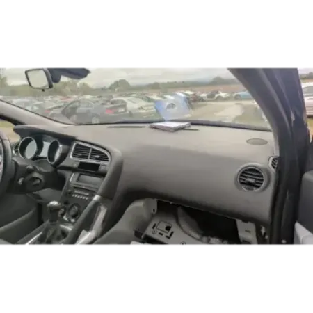 Planche de bord peugeot 3008 1