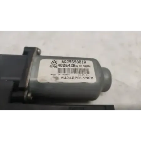 Moteur leve-glace avant gauche