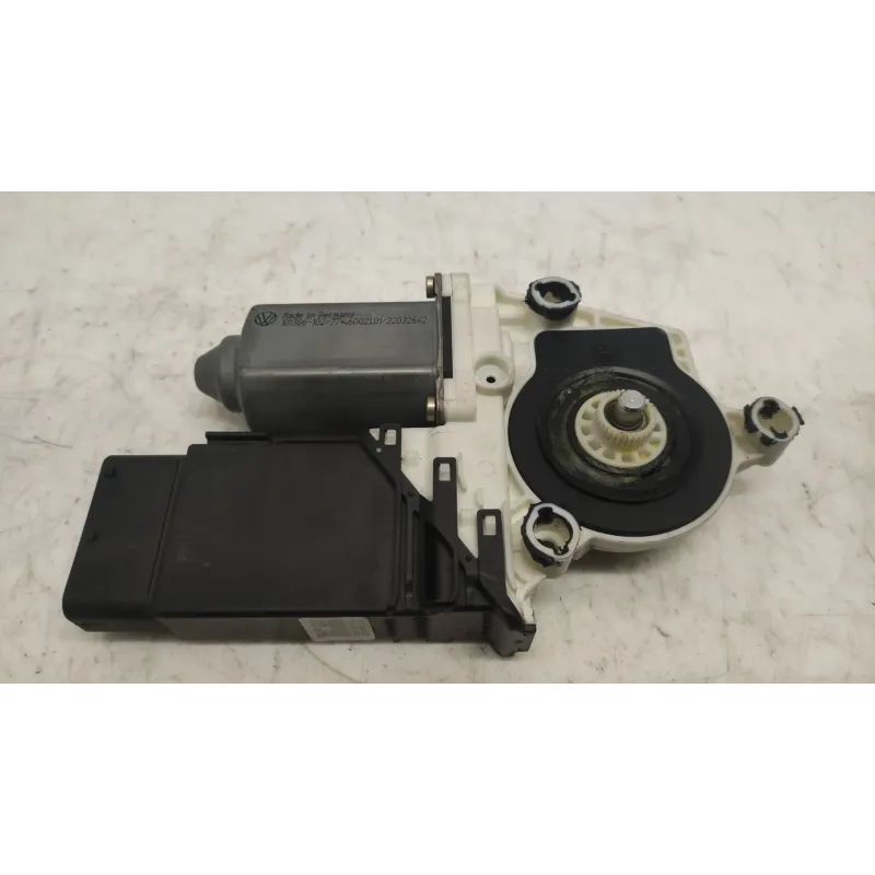 Moteur leve-glace avant droit volkswagen new beetle 1c/9c/1y