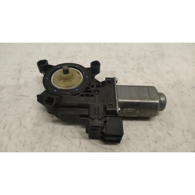 Moteur leve-glace avant droit volkswagen polo 9n iv