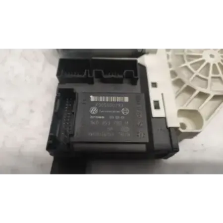 Moteur leve-glace avant gauche volkswagen passat 3c b6