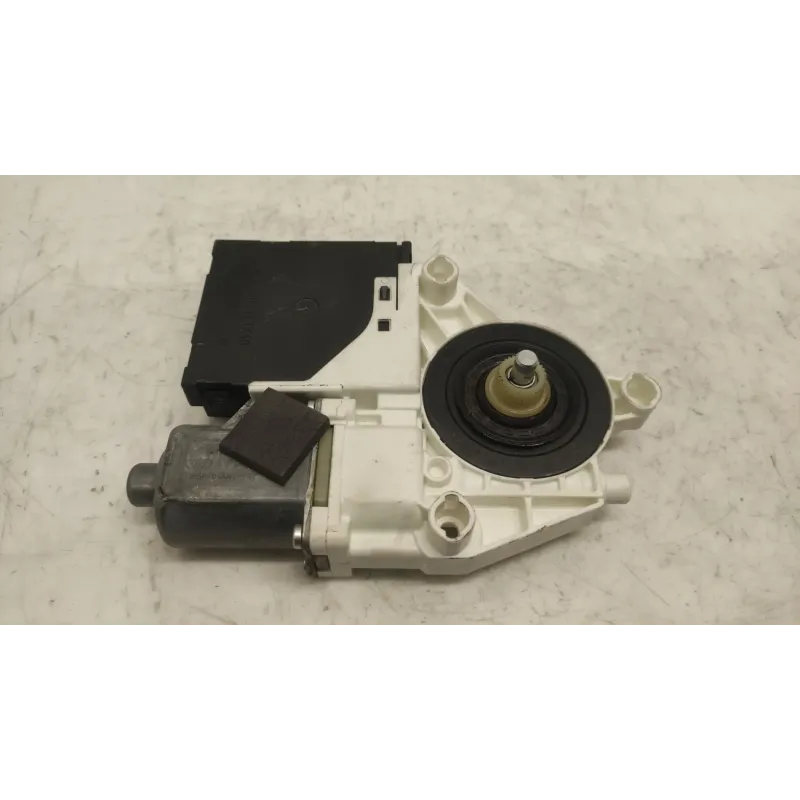 Moteur leve-glace avant gauche audi a3 8p