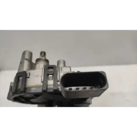 Moteur essuie-glace avant volkswagen golf 4 iv